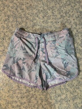 Columbia PFG Tropical Palm Print Shorts - Lavender/Pink - Size Small